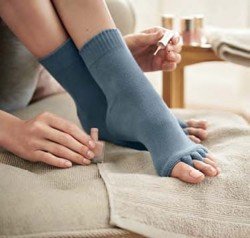 Ponožky vhodné pri lakovaní nechtov a wellness procedúrach