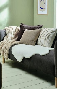 2) Ozdobná obliečka na vankúš HASSEL