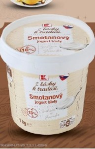 Z lásky k tradícii Smotanový jogurt