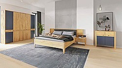 2: Spálňa - šatníková skriňa