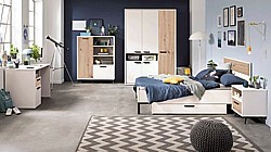 5: Izba pre mládež - nočný stolík