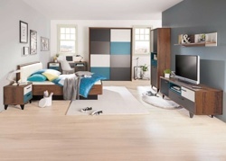 Izba pre mládež - nástenná polica