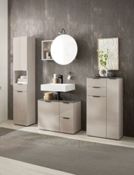 11: Kúpeľňa - zrkadlová skrinka