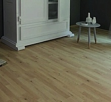 LAMINÁTOVÁ PODLAHA DUB TREVI